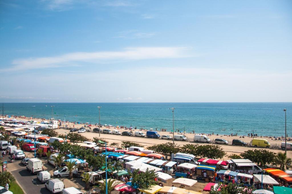 Logis Hotel Restaurant Mar I Sol Saint-Cyprien  Quarto foto